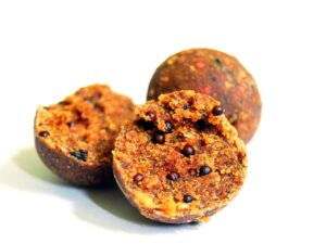 Boilies crap Select Baits Hot Fish Monster Crab Black Pepper Oil, fierte/solubile, 16/20/24mm, 1kg