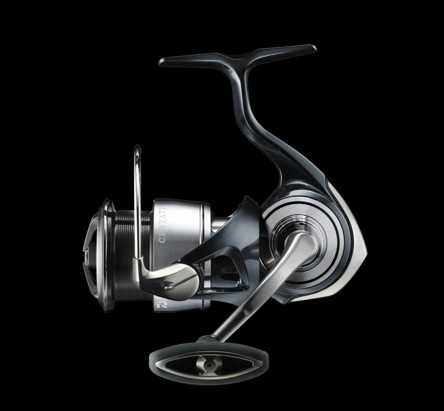 Mulineta spinning Daiwa Certate G LT 2500D, 10 rulmenti, 0.28mm, raport 5.2:1, frana fata, 175g